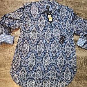 Nautica Blue and White Patterned Button Down Shirt